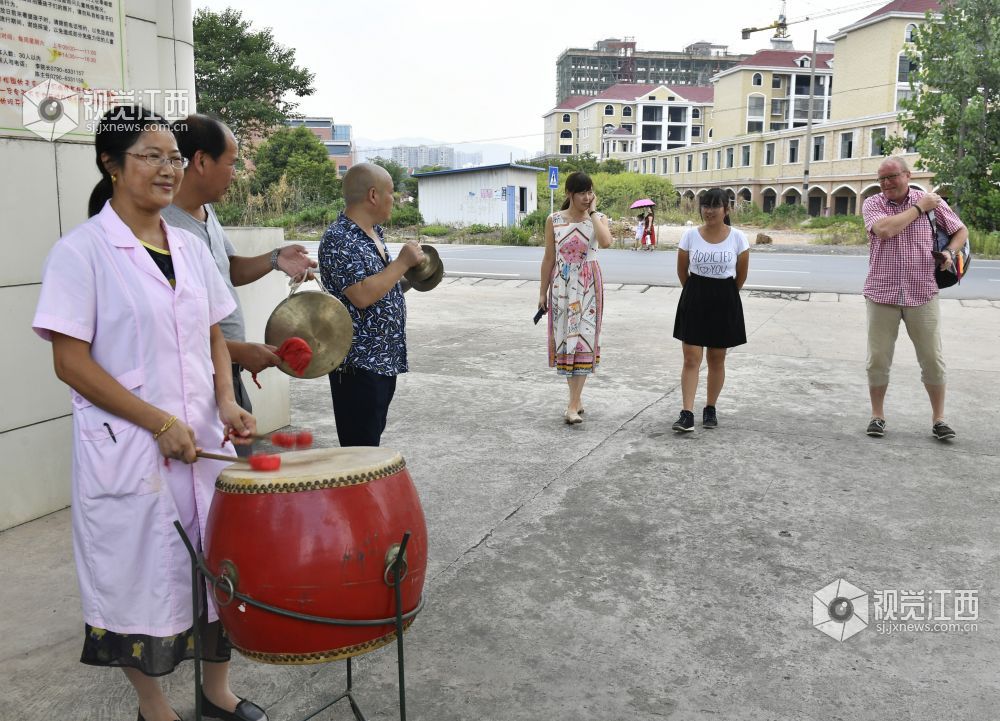 海外“江西孤儿”回乡记