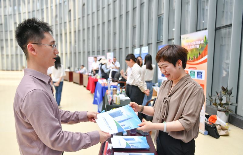 江西南昌：党建共建聚合力 年金政策惠民生