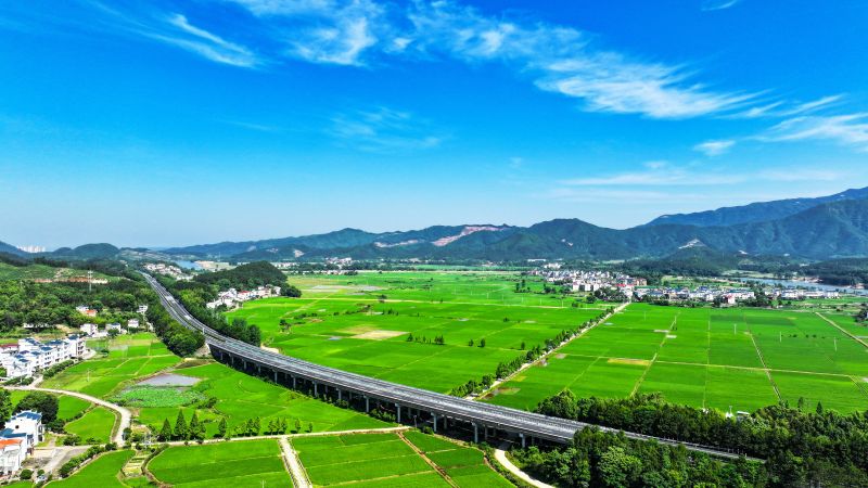 江西吉水：初夏乡村美如画